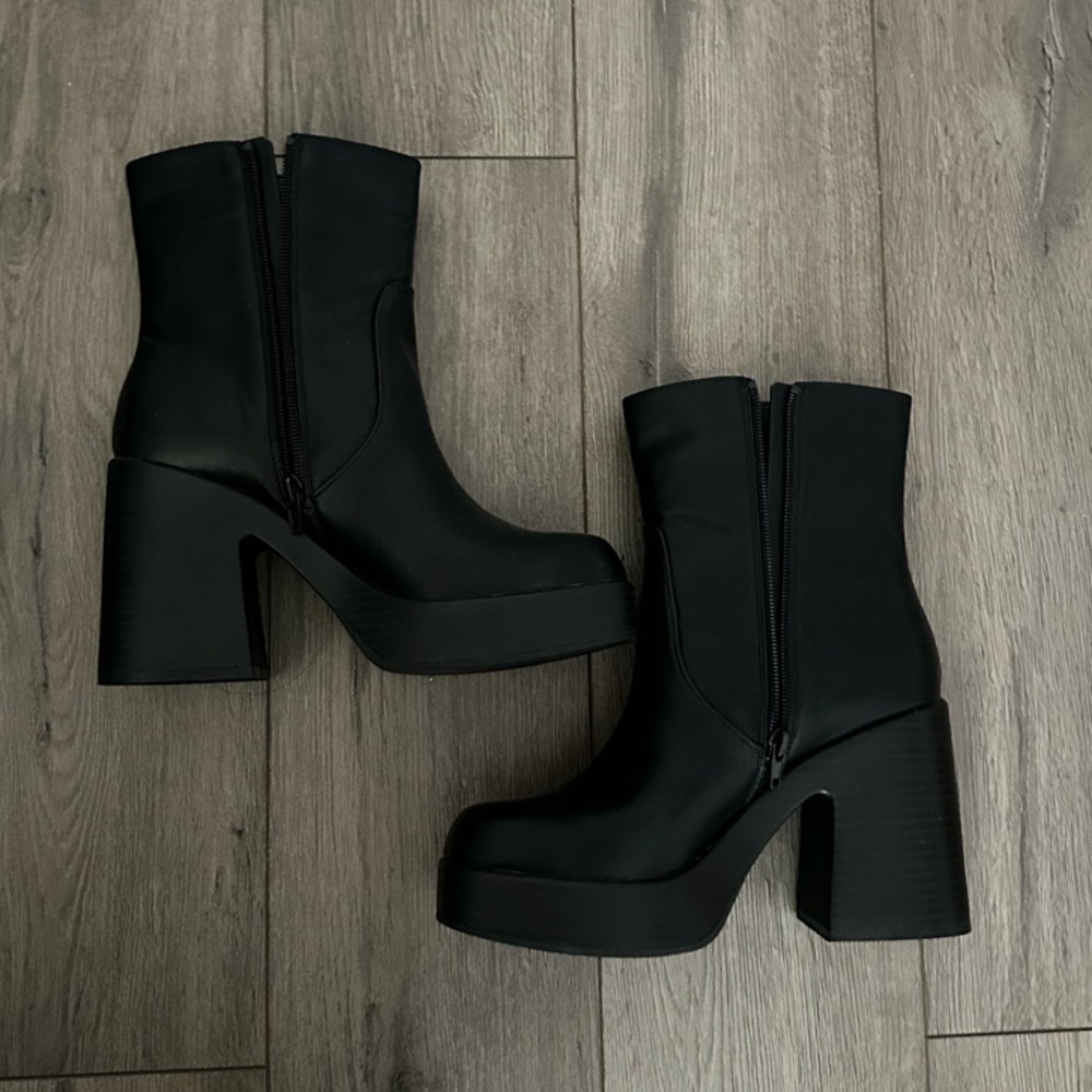Black Chunky Heel Ankle Boots